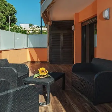 Διαμέρισμα Parrot's House *