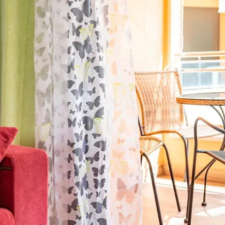 Parrot's House Λορέτ Ντε Μαρ