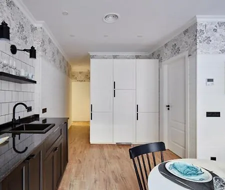 Parrot's House Λορέτ Ντε Μαρ