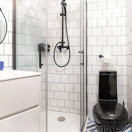 Parrot's House * Λορέτ Ντε Μαρ