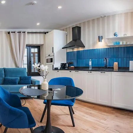 Parrot's House Apartment *